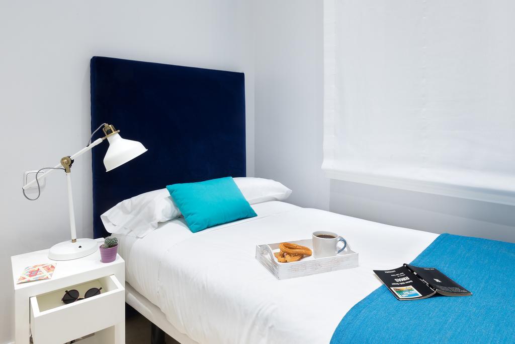 Carretas Apartments Madrid Bagian luar foto