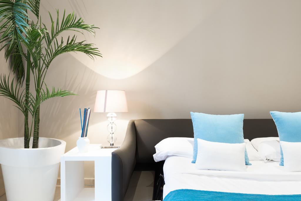 Carretas Apartments Madrid Bagian luar foto