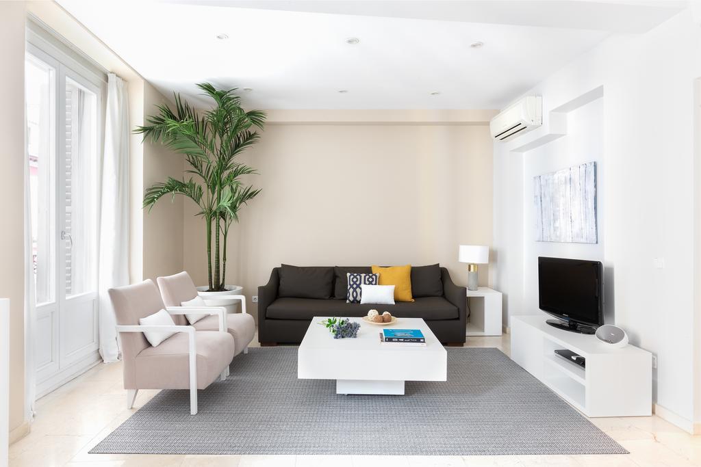 Carretas Apartments Madrid Bagian luar foto